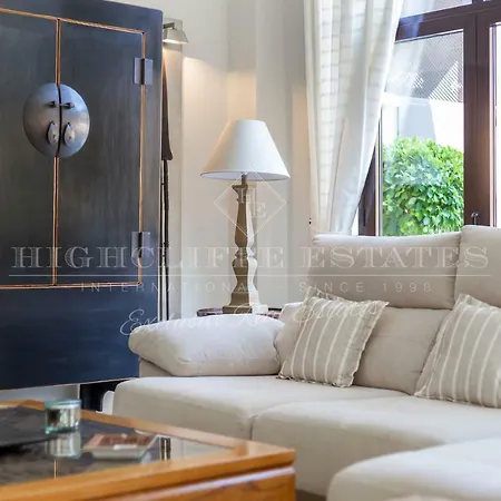 Bahia De Banus Bungalow Deluxe